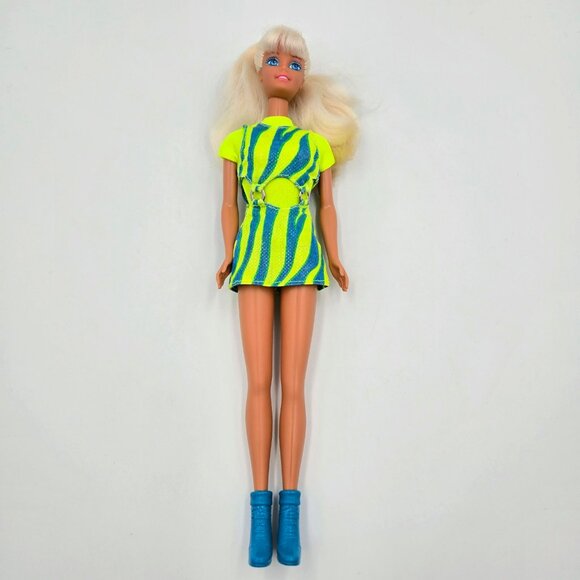 Vintage 1997 Movin Groovin Walking Barbie Doll Original Dress Shoes 17714 Mattel - Picture 8 of 16